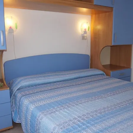Comfortable Flat In A Small With Terrace