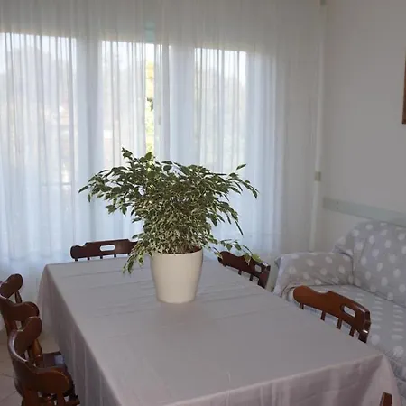 Comfortable Flat In A Small With Terrace